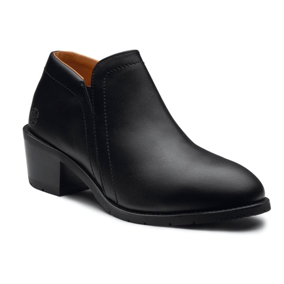 Xena Workwear Shoes Xena Workwear Gravity Safety Shoe Poshmark